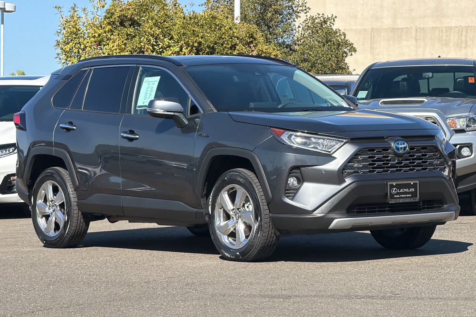 Used 2021 Toyota RAV4 Limited AWD/4WD image 5