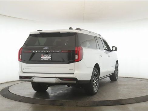 Used 2025 Ford Expedition Max Platinum image 7