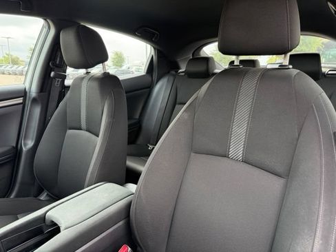 Used 2019 Honda Civic Sport image 10