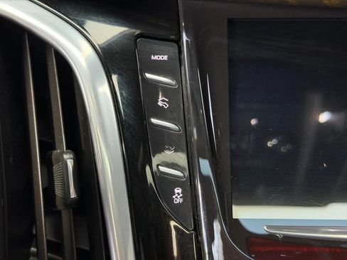 Used 2020 Cadillac Escalade ESV Platinum AWD/4WD image 42