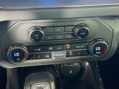 Used 2025 Ford Bronco Big Bend image 24