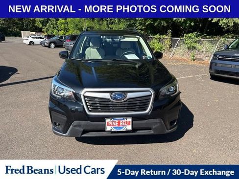 Used 2019 Subaru Forester Premium w/ All-Weather Package AWD/4WD image 2