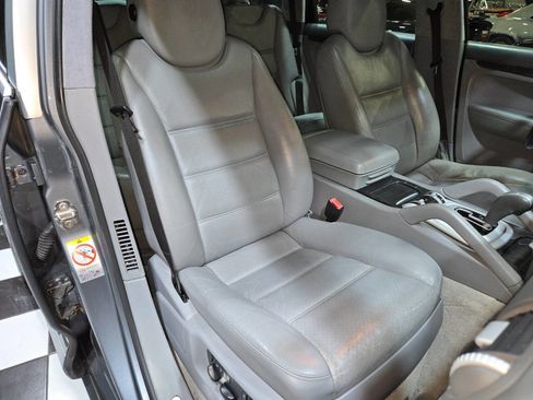 Used 2006 Porsche Cayenne Turbo S image 14