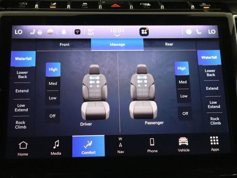 Used 2023 Jeep Grand Cherokee Overland w/ Adv Protech Group III AWD/4WD image 35