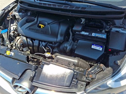 Used 2016 Hyundai Elantra SE w/ Option Group 02 FWD image 27