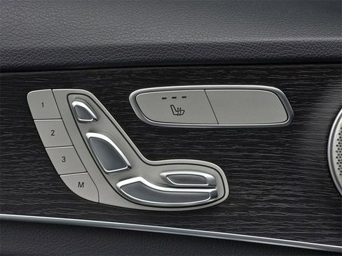 Used 2020 Mercedes-Benz C 300 4MATIC Sedan image 33