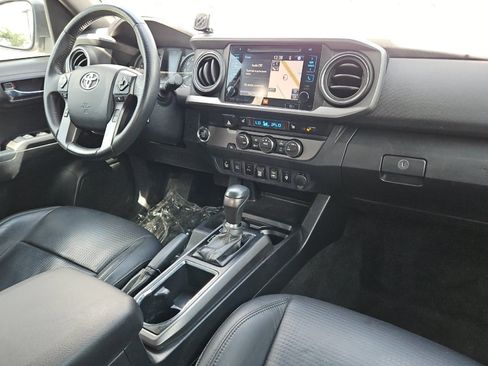 Certified 2019 Toyota Tacoma TRD Sport RWD image 14