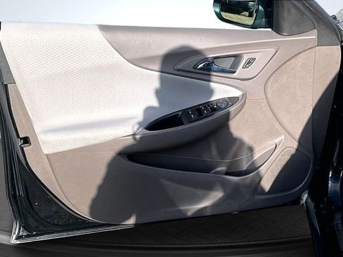 Used 2023 Chevrolet Malibu LT image 19