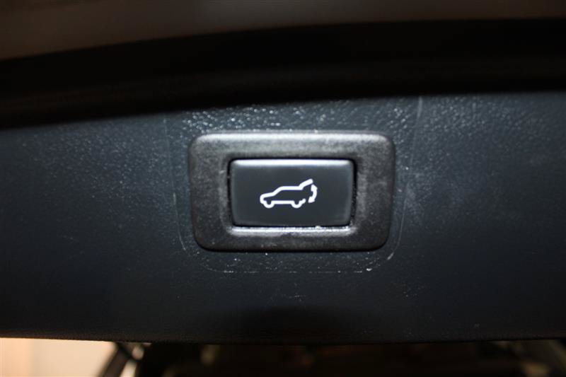 Used 2017 Subaru Outback 2.5i Limited AWD/4WD image 32