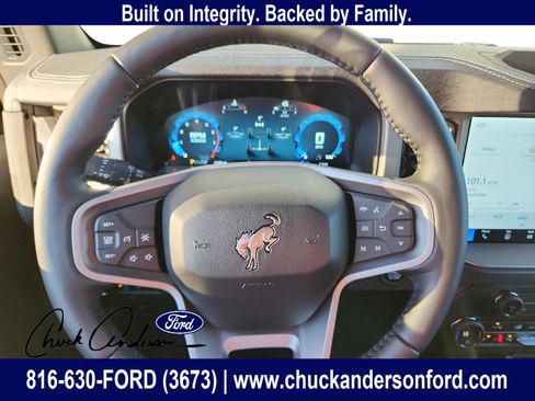 New 2025 Ford Bronco Outer Banks w/ Sasquatch Package AWD/4WD image 15
