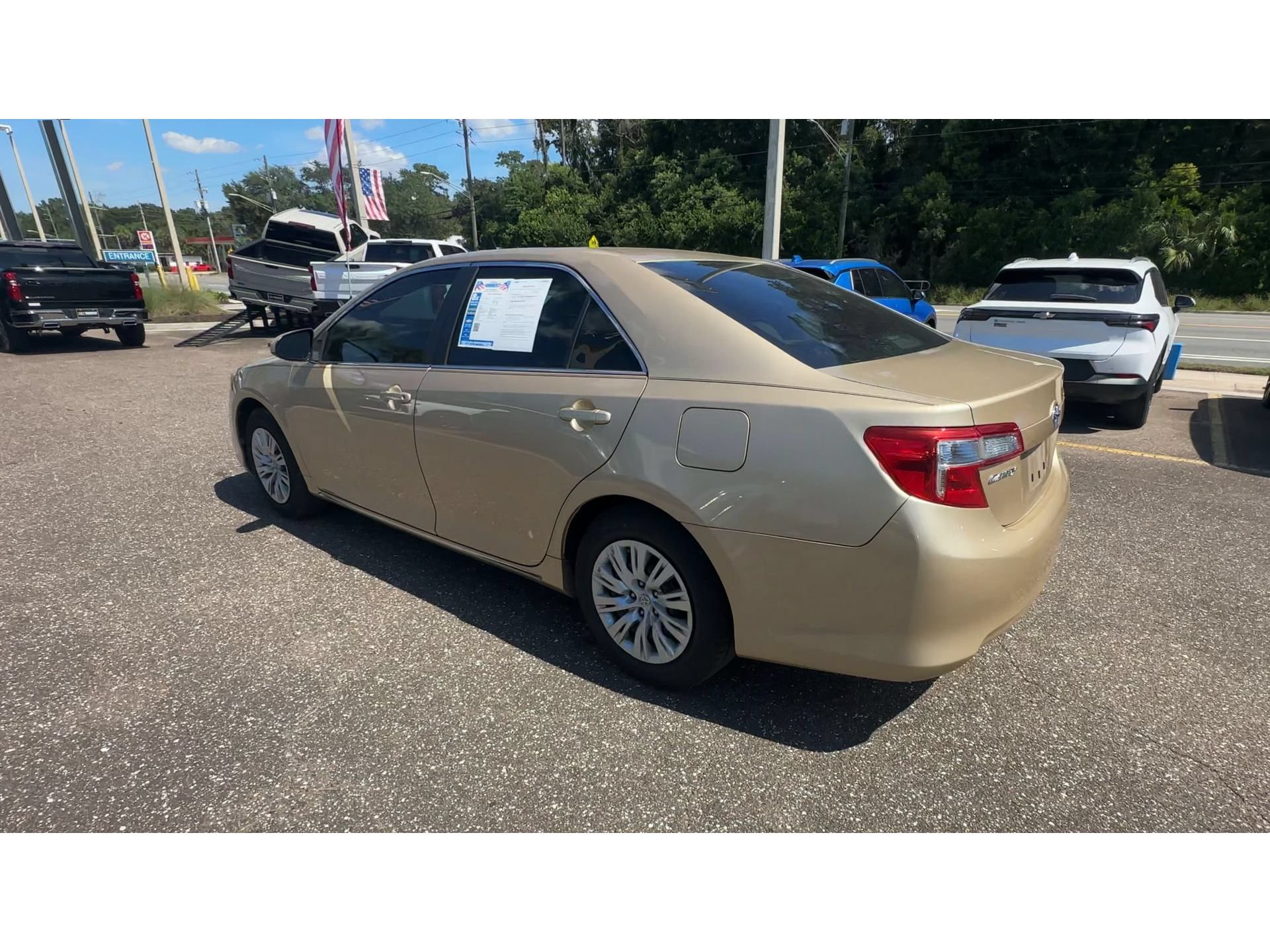 Used 2012 Toyota Camry LE FWD image 4
