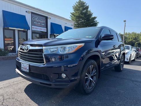Used 2016 Toyota Highlander XLE w/ Protection Package #3 AWD/4WD image 1