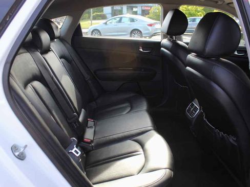 Used 2017 Kia Optima EX FWD image 29