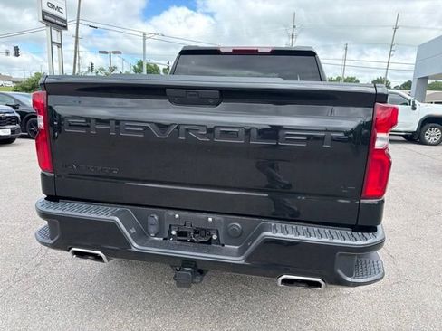 Used 2021 Chevrolet Silverado 1500 LT Trail Boss w/ LPO, Dark Essentials Package AWD/4WD image 19