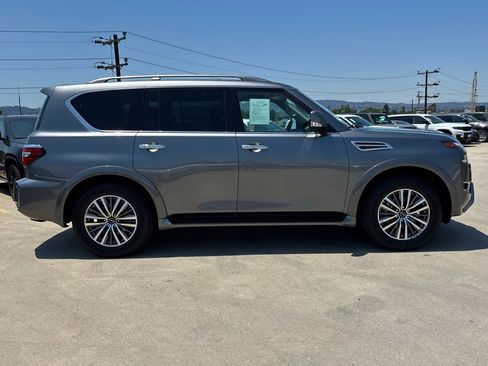 Used 2023 Nissan Armada SL w/ Cargo Package RWD image 3