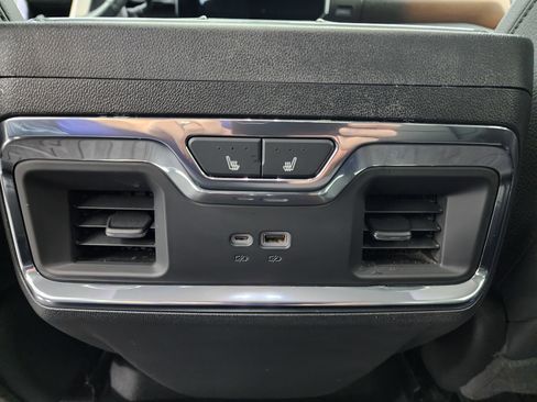 Used 2024 GMC Sierra 2500 Denali w/ Denali Reserve Package image 45