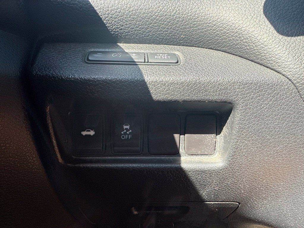 Used 2016 Nissan Altima 2.5 S w/ Power Driver Seat Package FWD image 32