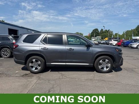 Used 2025 Honda Pilot EX-L image 1