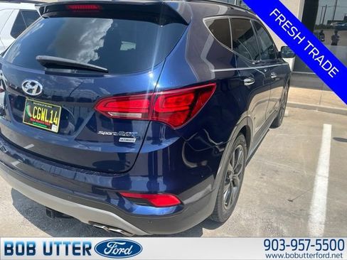 Used 2018 Hyundai Santa Fe Sport FWD image 3