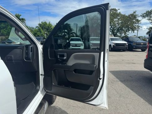 Used 2018 Chevrolet Silverado 2500 W/T w/ WT Fleet Convenience Package image 16