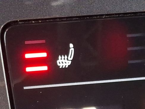 Used 2022 Volkswagen Tiguan SEL R-Line image 25