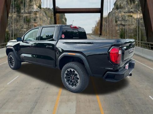 New 2026 GMC Canyon AT4 AWD/4WD image 3