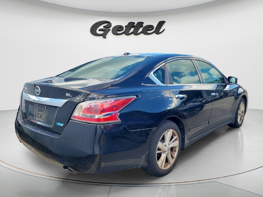 Used 2013 Nissan Altima 2.5 SL w/ Technology Pkg FWD image 7