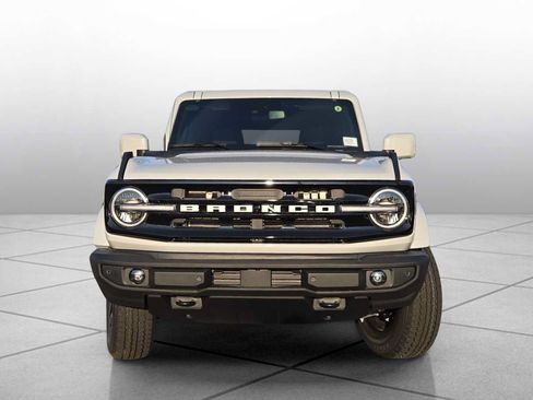 New 2026 Ford Bronco Outer Banks AWD/4WD image 3