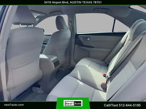 Used 2017 Toyota Camry LE FWD image 28