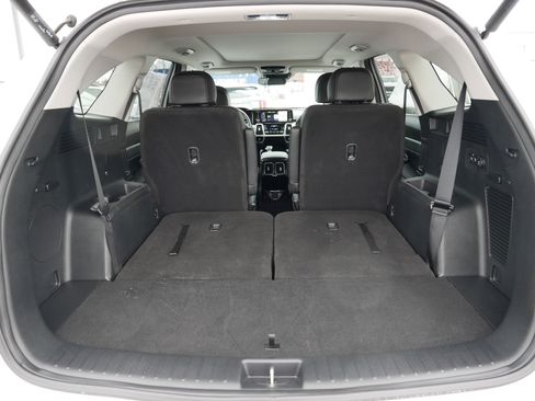 Certified 2023 Kia Sorento SX image 18