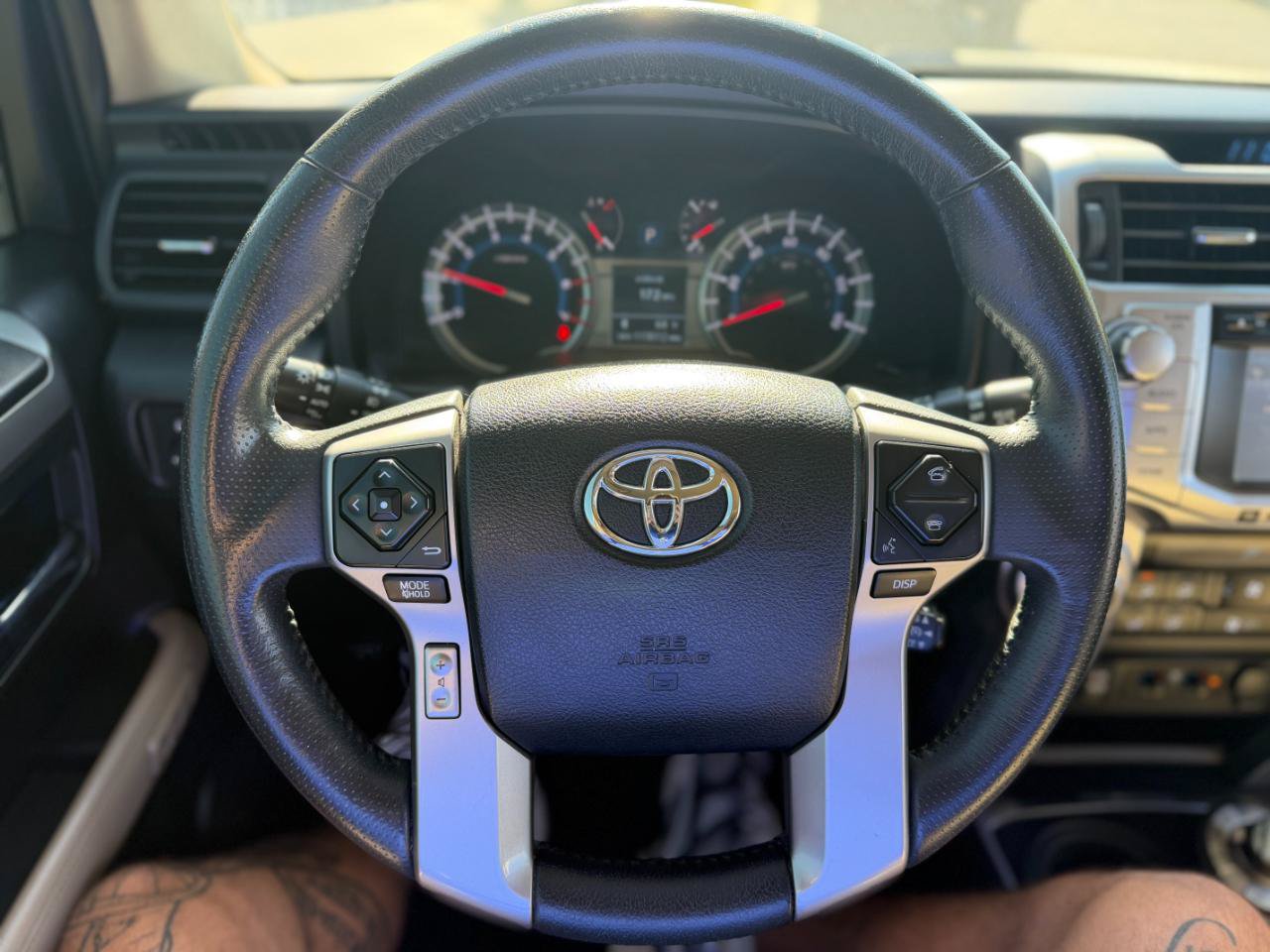 Used 2018 Toyota 4Runner Limited AWD/4WD image 10