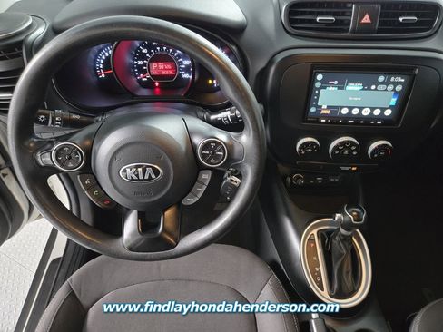 Used 2017 Kia Soul FWD image 17