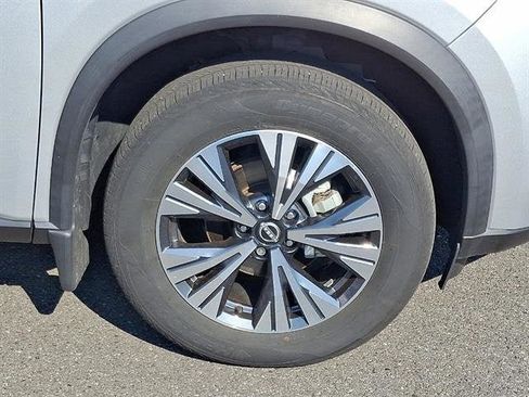 Certified 2023 Nissan Rogue SV w/ SV Premium B Package AWD/4WD image 9