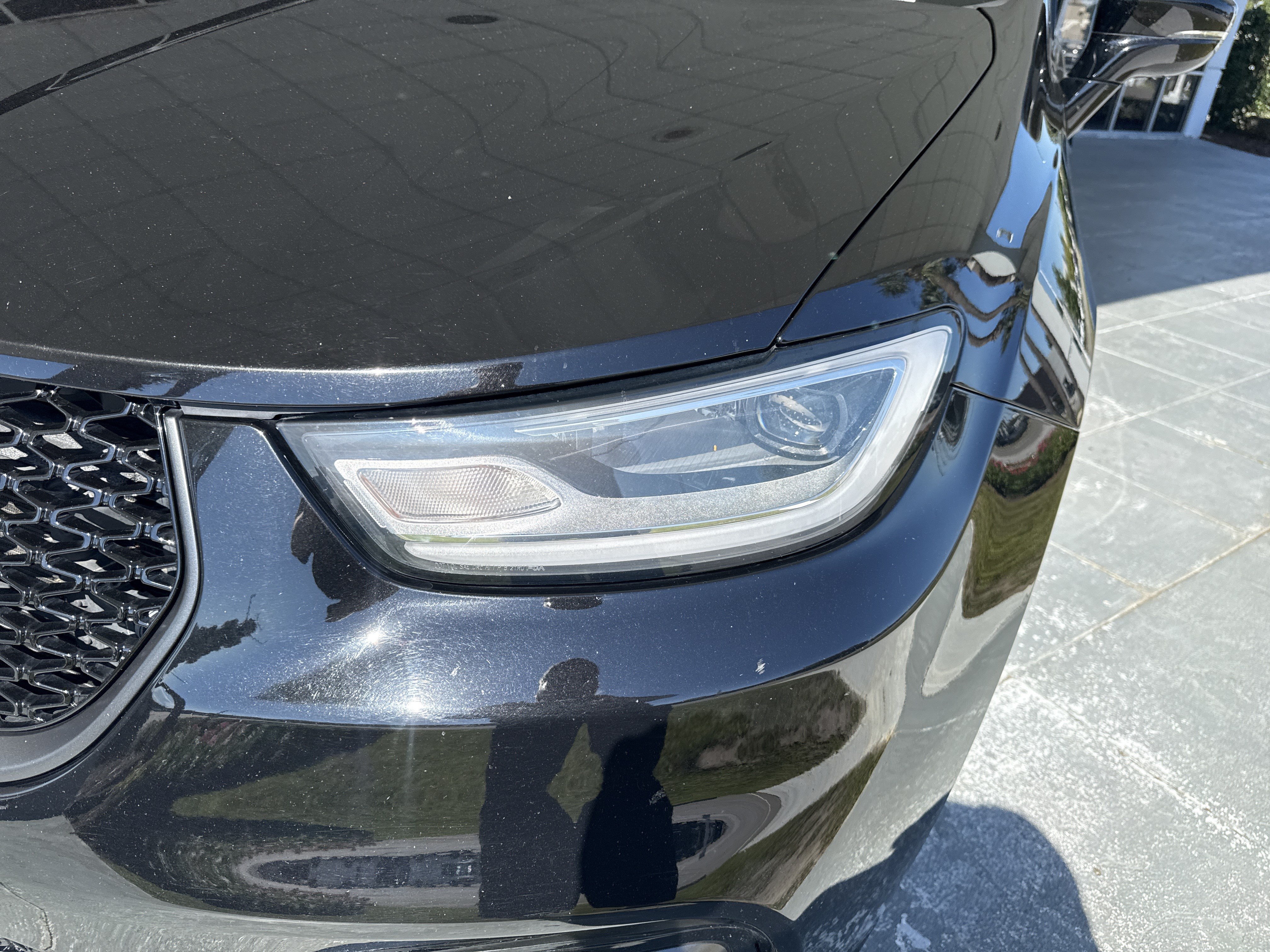 Used 2025 Chrysler Pacifica Limited FWD image 5