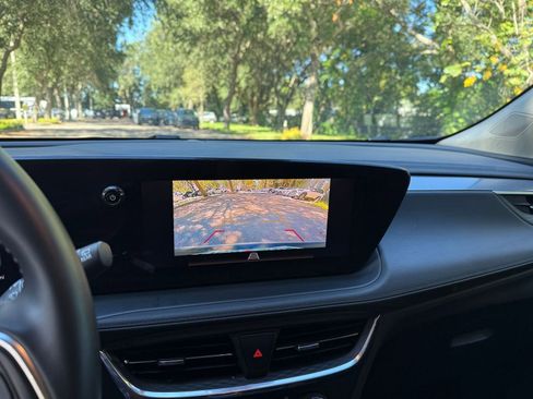 Used 2025 Buick Encore GX Preferred image 17