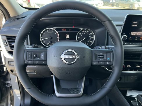 New 2026 Nissan Rogue SV image 10