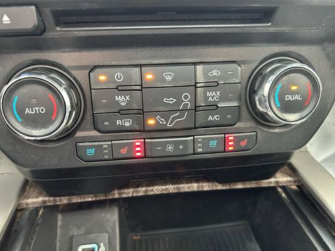 Used 2017 Ford F250 Lariat w/ Lariat Ultimate Package image 26