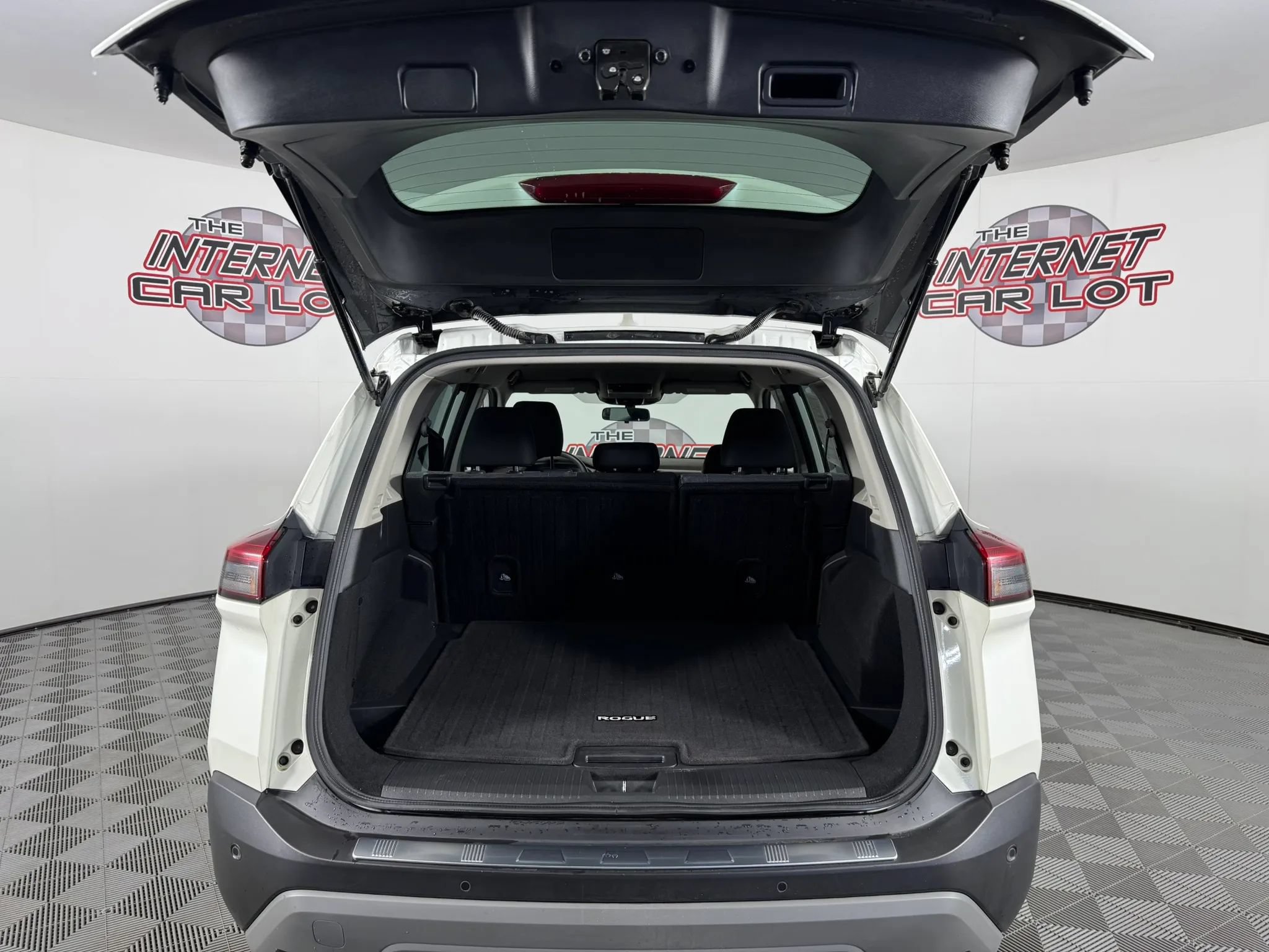 Used 2023 Nissan Rogue SV AWD/4WD image 27