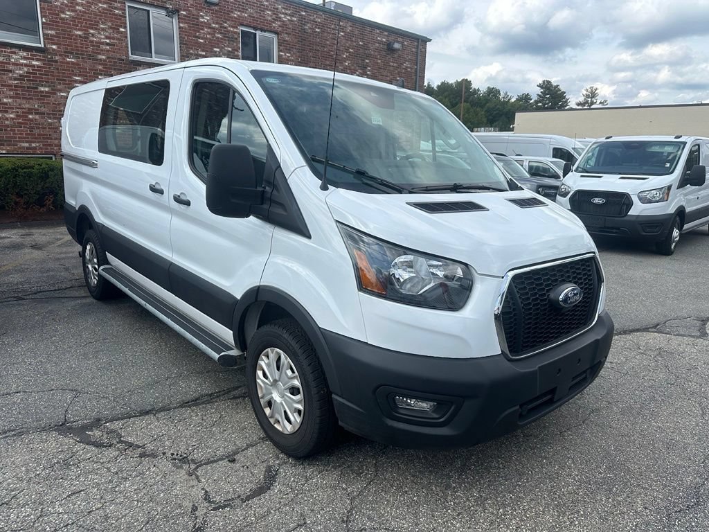 Used 2025 Ford Transit 250 Low Roof w/ Exterior Upgrade Package RWD image 3