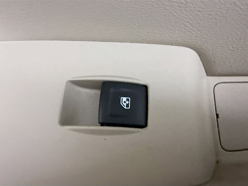 Used 2019 Cadillac Escalade ESV Luxury image 30