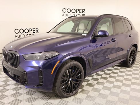 New 2026 BMW X5 xDrive40i w/ M Sport Package AWD/4WD image 10
