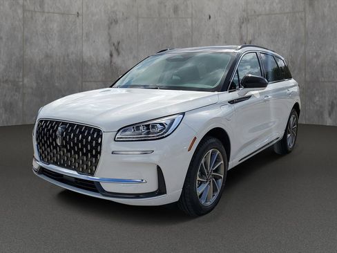 New 2026 Lincoln Corsair Grand Touring AWD/4WD image 2