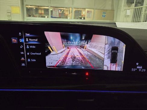 Used 2021 Cadillac Escalade ESV Premium Luxury w/ Driver Assist Tech Package image 22