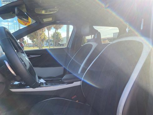 Used 2022 Kia EV6 GT-Line w/ GT-Line Suede Seat Package image 9