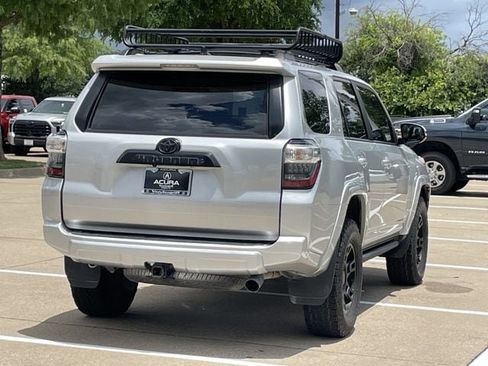 Used 2023 Toyota 4Runner TRD Off-Road Premium w/ Moonroof Package AWD/4WD image 4