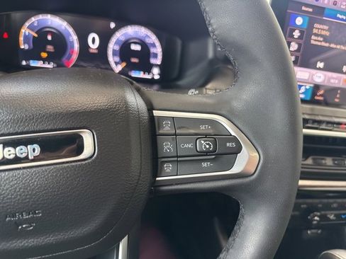 Used 2024 Jeep Compass Limited w/ High Altitude Package image 27