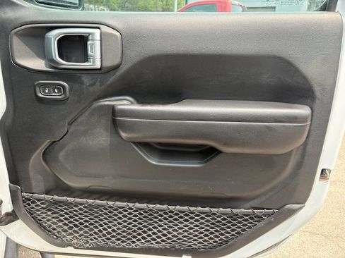 Used 2020 Jeep Wrangler Sport AWD/4WD image 10
