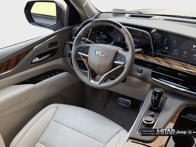 Used 2024 Cadillac Escalade ESV Sport Platinum w/ LPO, ONYX Package AWD/4WD image 14
