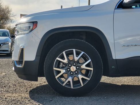 Used 2021 GMC Acadia SLE w/ Driver Convenience Package image 9