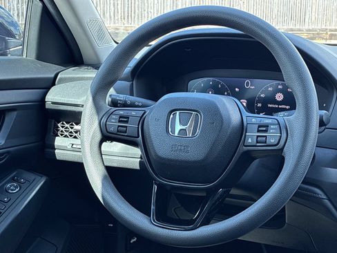 Certified 2025 Honda Accord SE image 25